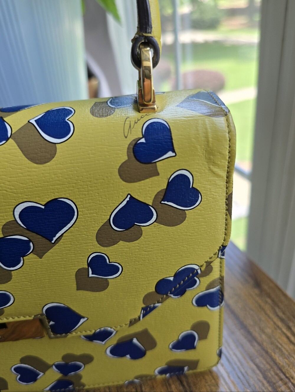 Gucci Shanghai Heartbeat Top Handle Bag - Picture 5 of 10